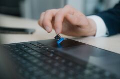 VERBATIM 98711 64GB Store n Stay Nano USB 3.2 USB BELLEK