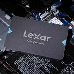 256GB LEXAR NQ100 2.5 SATA3 SSD 550-445 MBS LNQ100X256G-RNNNG