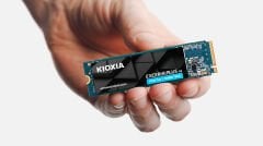 KIOXIA SSD 2TB Exceria Plus G4 NVMe Gen5 M.2 1000-8200 LVD10Z002TG8